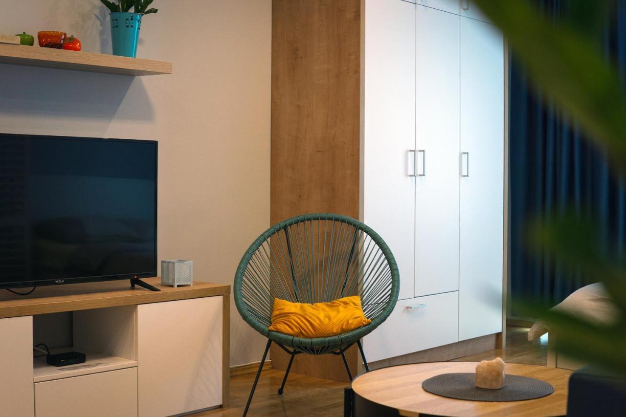Boulevard Studio Apartment Újvidék Kültér fotó